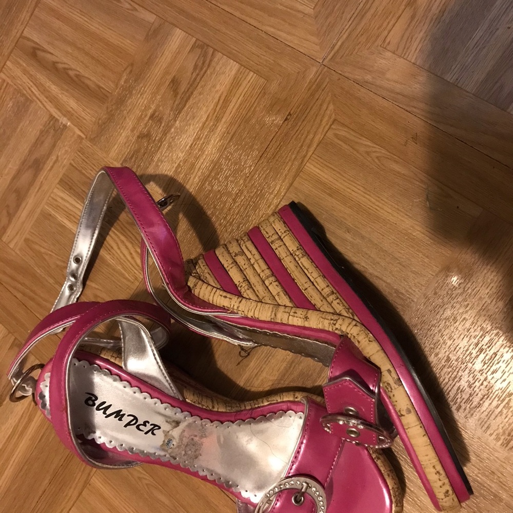 Sandals - Picture 2 of 2